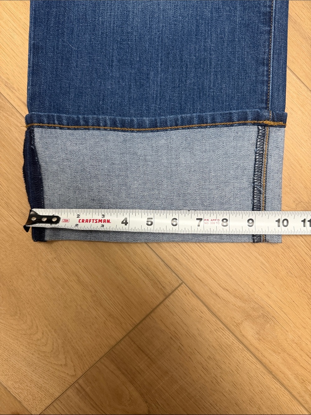 Kut from the Kloth Wide Cuff Cropped Jeans in Blue Wash - Picture 3 of 8